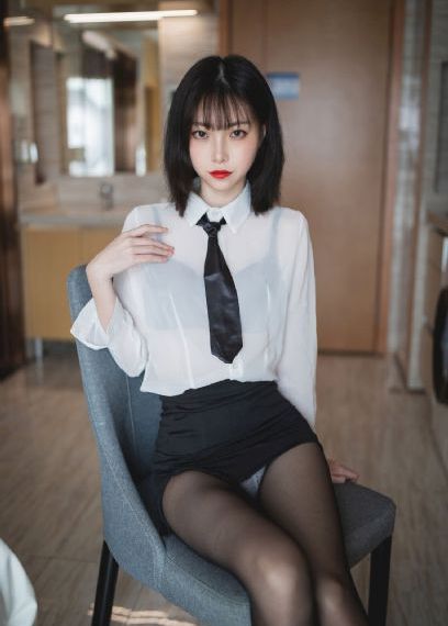 别揉我胸啊嗯～裸
