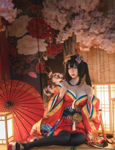 艳母免费播放